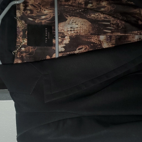 Ted Baker Beautiful Black Blazer!! SIZE 2 - Picture 5 of 12
